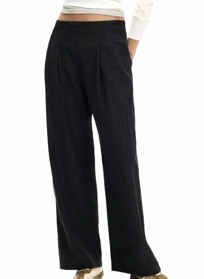 ديسيجوال البنطال المطوي